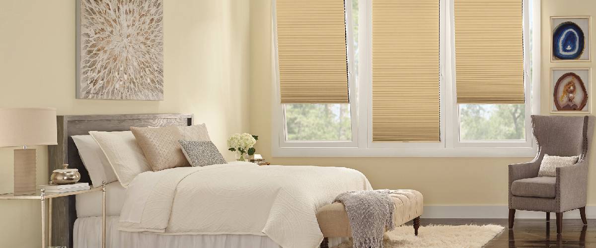 Hunter Douglas Top-Down Bottom-Up Shades in a bedroom near Spearfish, SD